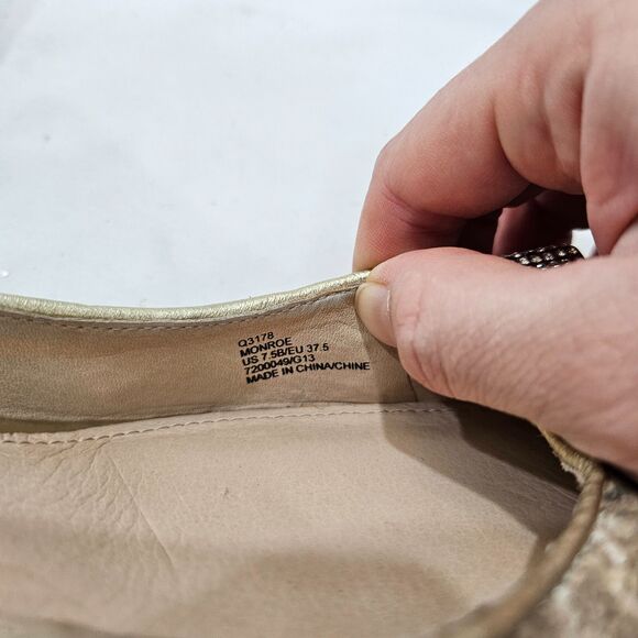 Coach Womens Monroe Sequin Bow Kitten Heels Size 7.5B Silver Low Heeled Shoes - Picture 8 of 14